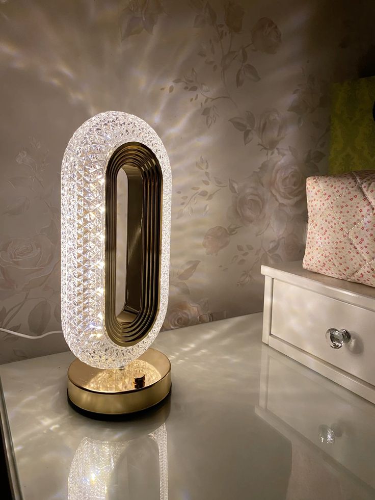 קריסטל־מון